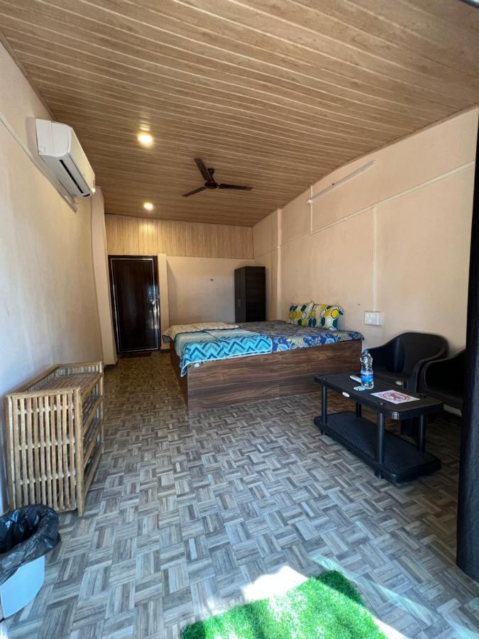 Blue Lagoon Beach Resort Gokarna  Extérieur photo