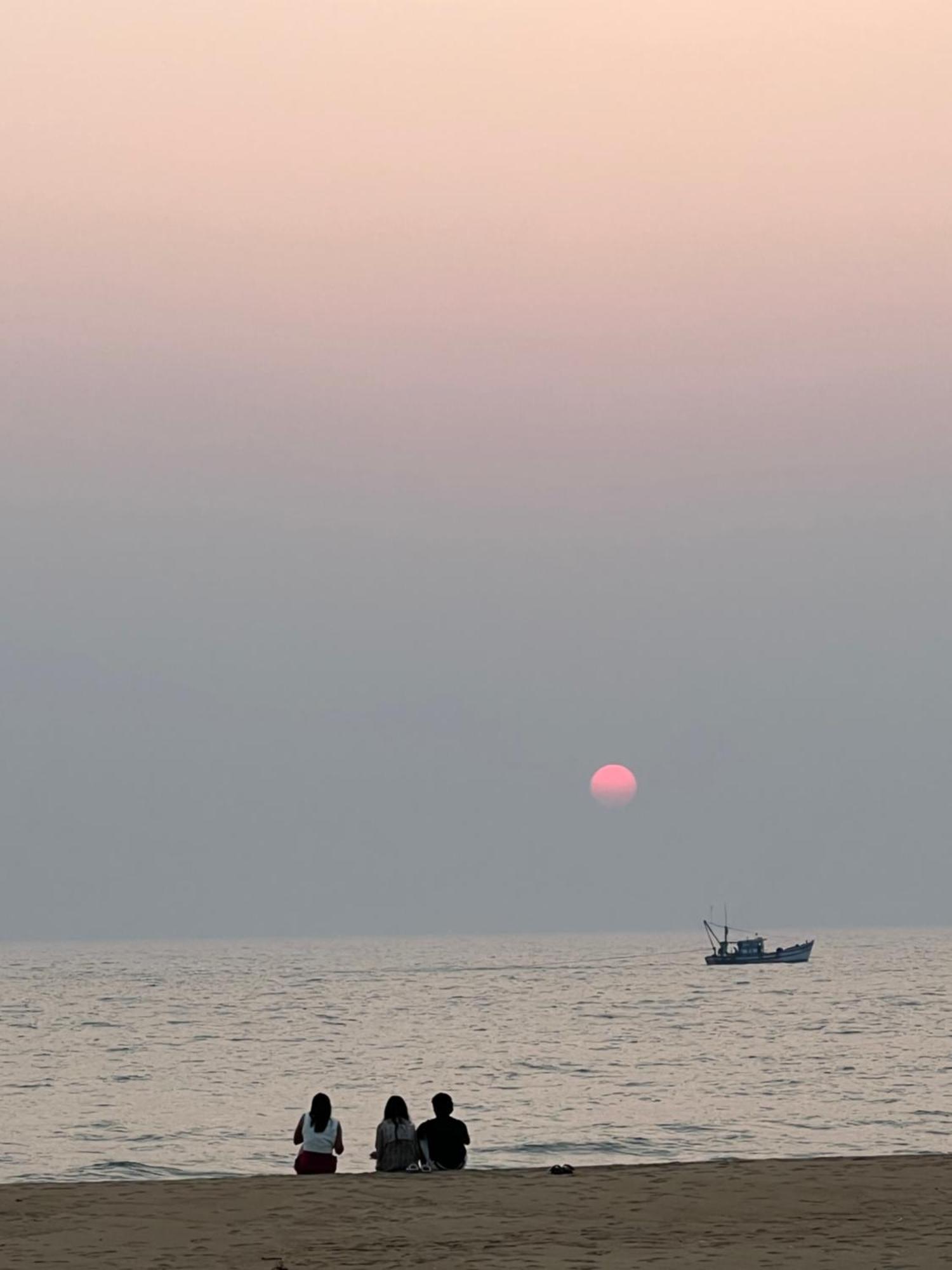 Blue Lagoon Beach Resort Gokarna  Extérieur photo